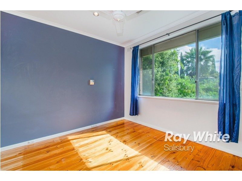 3 Snowy Drive, Valley View SA 5093