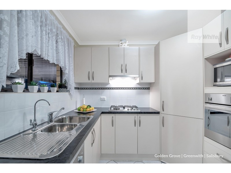 6 Hall Crescent, Burton SA 5110