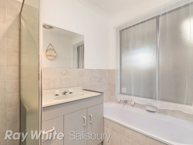 64 Lennox Drive, Paralowie SA 5108