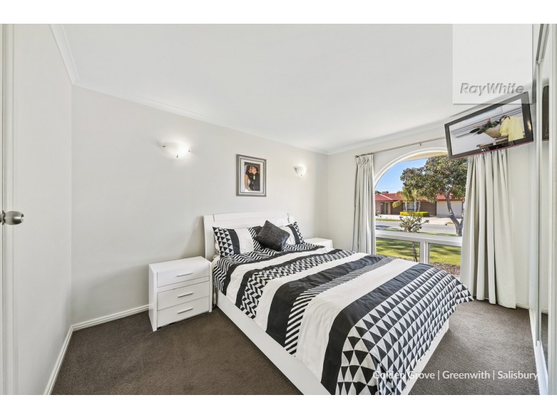 24 Chartwell Crescent, Paralowie SA 5108