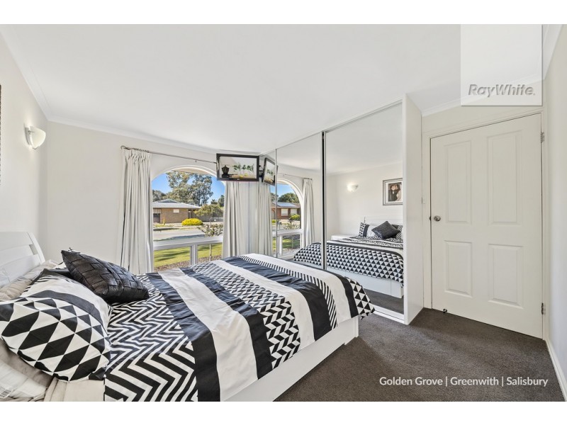 24 Chartwell Crescent, Paralowie SA 5108