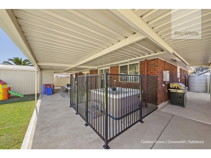 24 Chartwell Crescent, Paralowie SA 5108