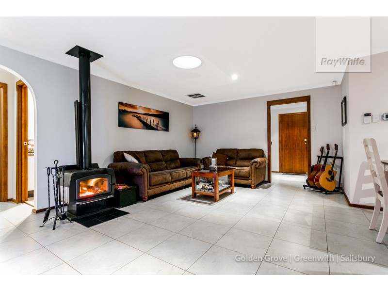 10 Mews Court, Gulfview Heights SA 5096