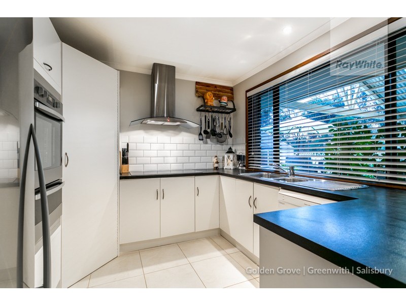 10 Mews Court, Gulfview Heights SA 5096