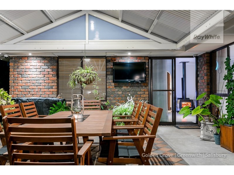 10 Mews Court, Gulfview Heights SA 5096