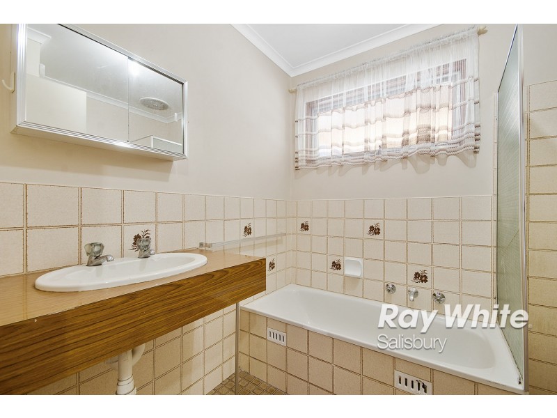 4 Galloway Avenue, Salisbury East SA 5109