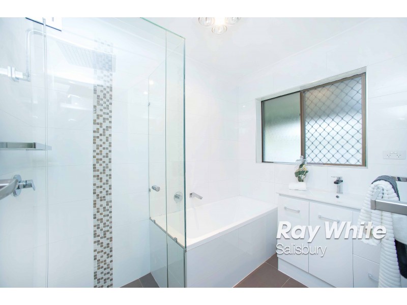 60 Heather Drive, Ridgehaven SA 5097