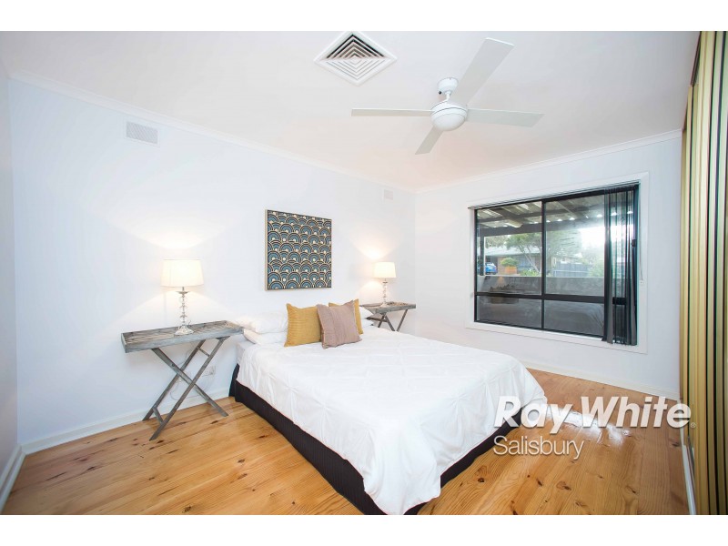 60 Heather Drive, Ridgehaven SA 5097