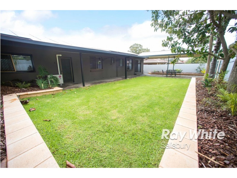 60 Heather Drive, Ridgehaven SA 5097