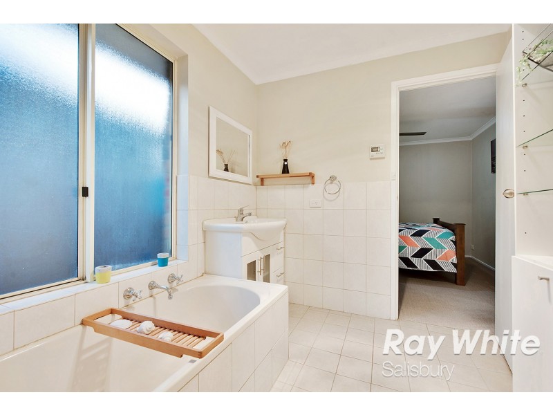 8 Cabernet Court, Burton SA 5110