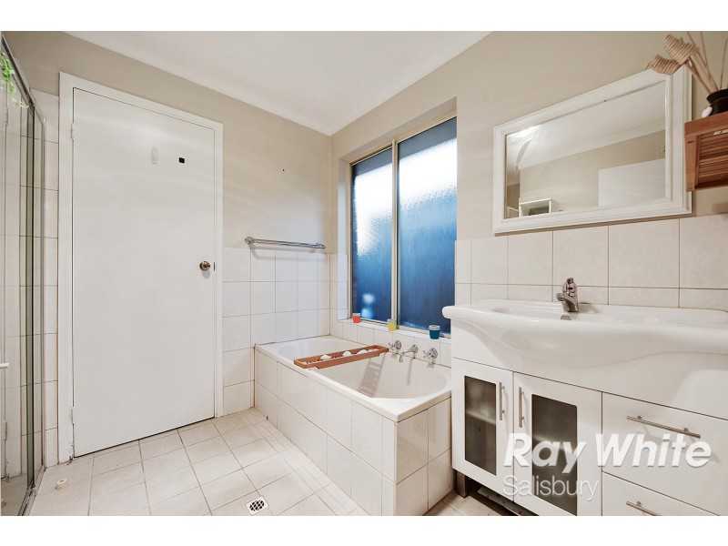 8 Cabernet Court, Burton SA 5110