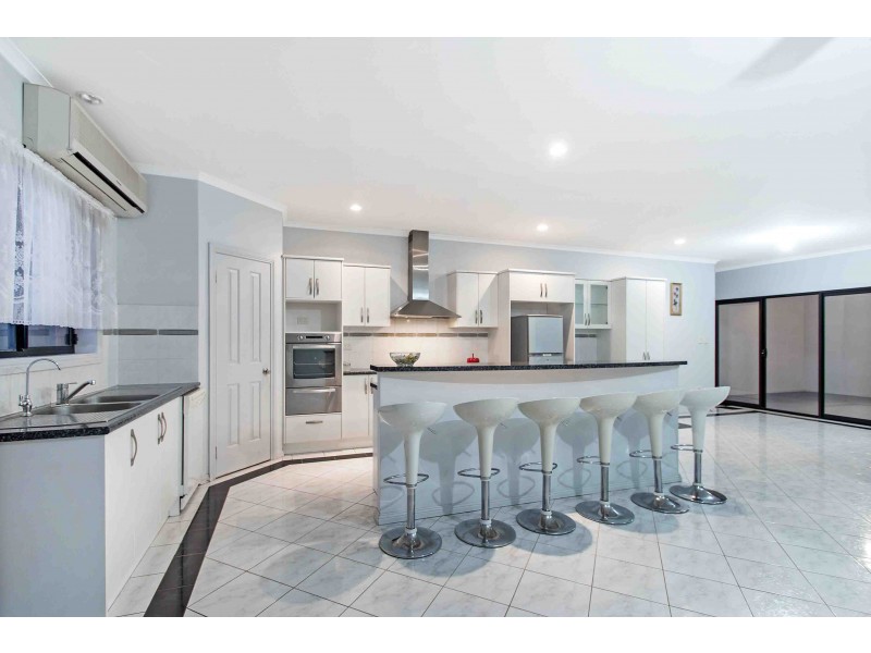 16 Stockade Drive, Walkley Heights SA 5098