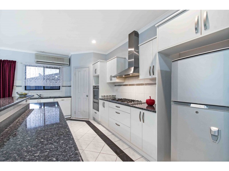 16 Stockade Drive, Walkley Heights SA 5098