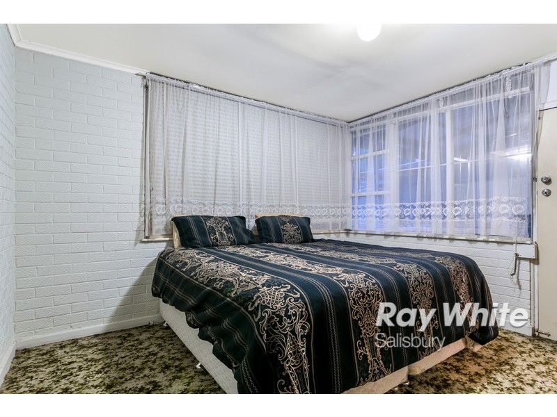 215 Main North Road, Elizabeth Grove SA 5112