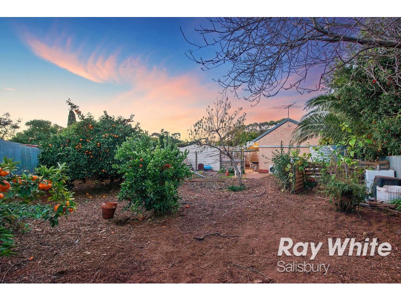 4 Durdin Road, Elizabeth Vale SA 5112