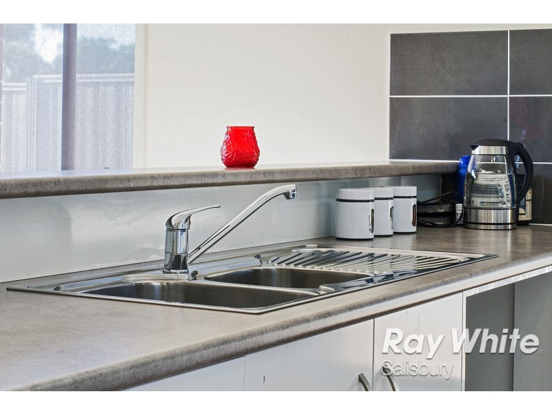 49 Johnston Road, Elizabeth Downs SA 5113