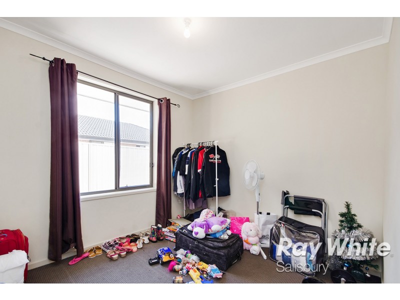 49 Johnston Road, Elizabeth Downs SA 5113