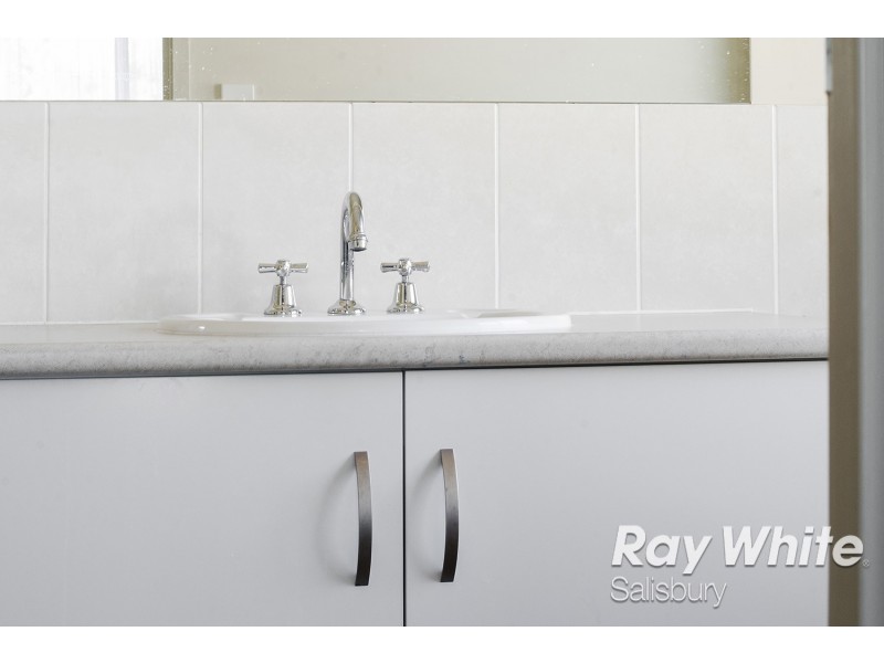 49 Johnston Road, Elizabeth Downs SA 5113