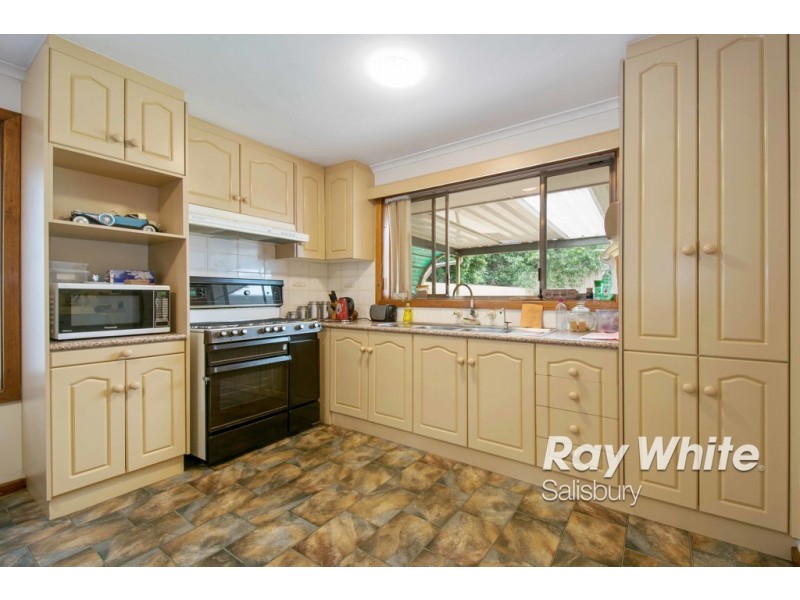 27 Warringa Street, Salisbury Plain SA 5109