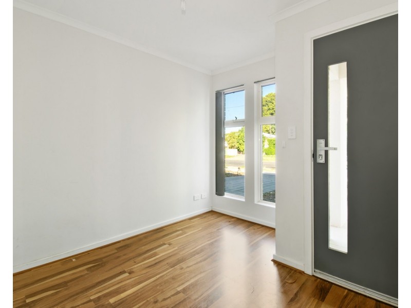 2/34 Manningford Road, Elizabeth South SA 5112