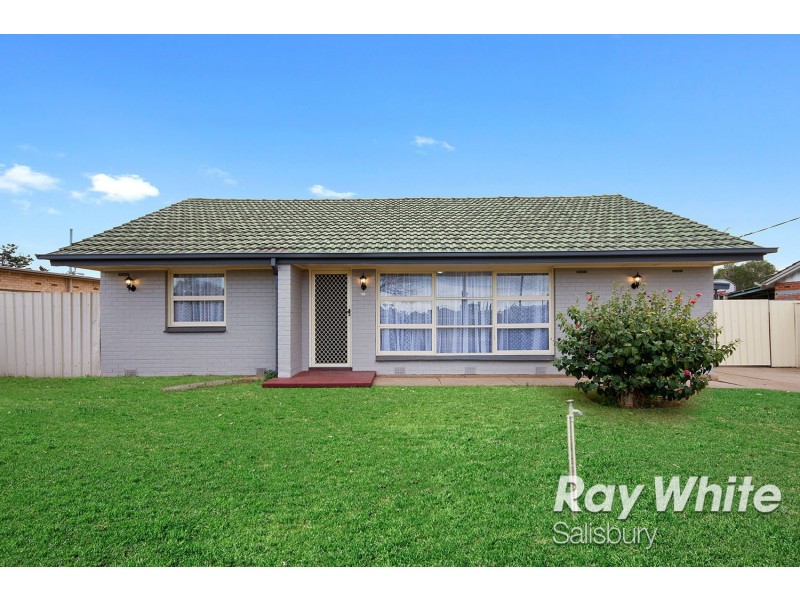 13 Barker Crescent, Smithfield Plains SA 5114