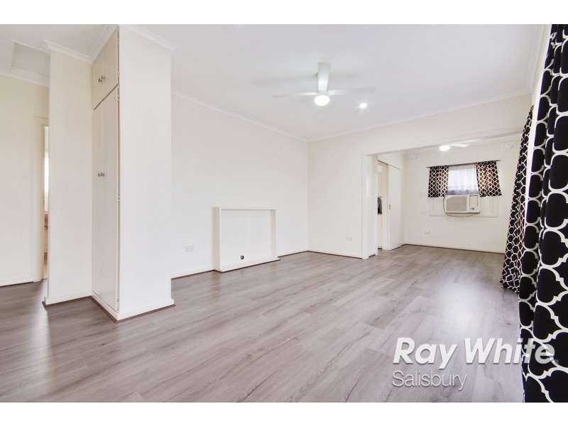 13 Barker Crescent, Smithfield Plains SA 5114