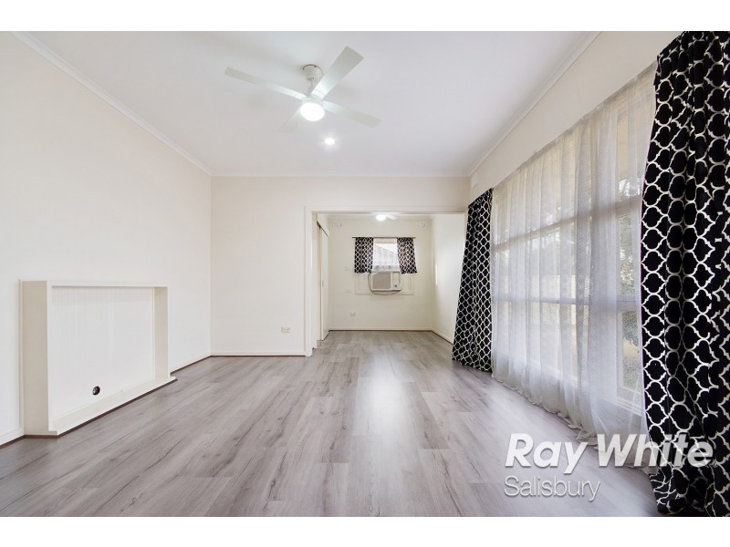 13 Barker Crescent, Smithfield Plains SA 5114