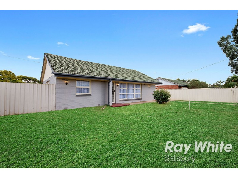13 Barker Crescent, Smithfield Plains SA 5114