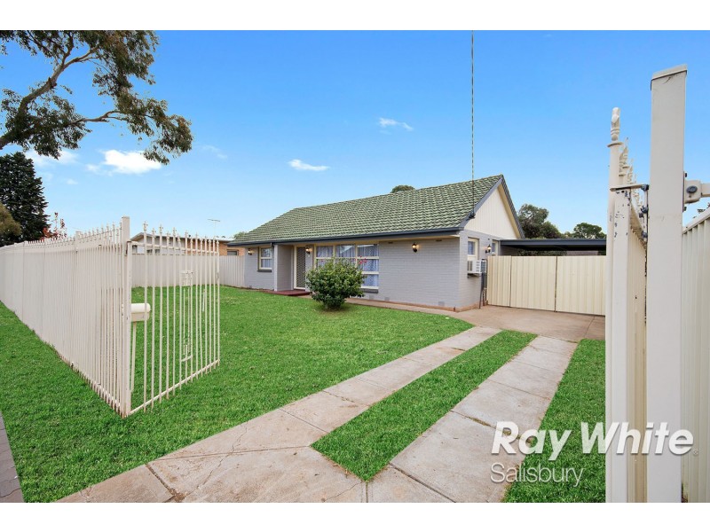 13 Barker Crescent, Smithfield Plains SA 5114