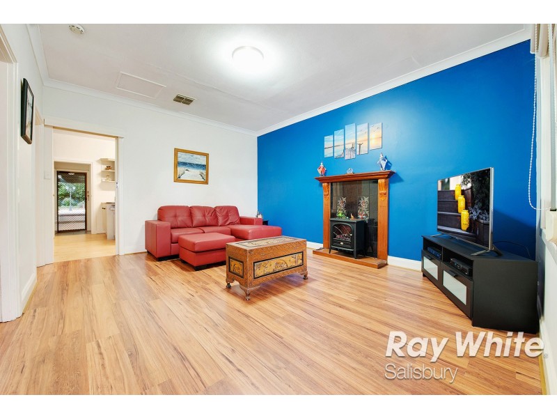 8 Dolphin Street, Elizabeth East SA 5112