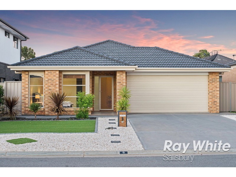 8 Xavier Place, Parafield Gardens SA 5107