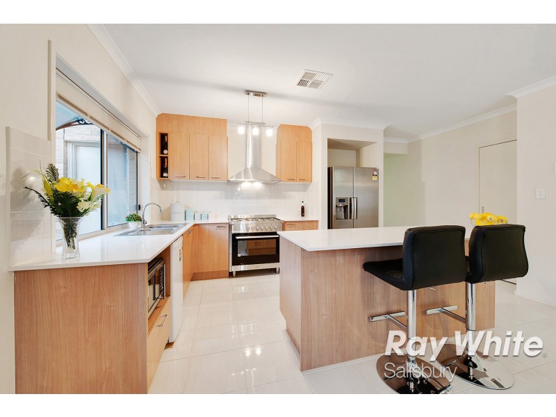 8 Xavier Place, Parafield Gardens SA 5107