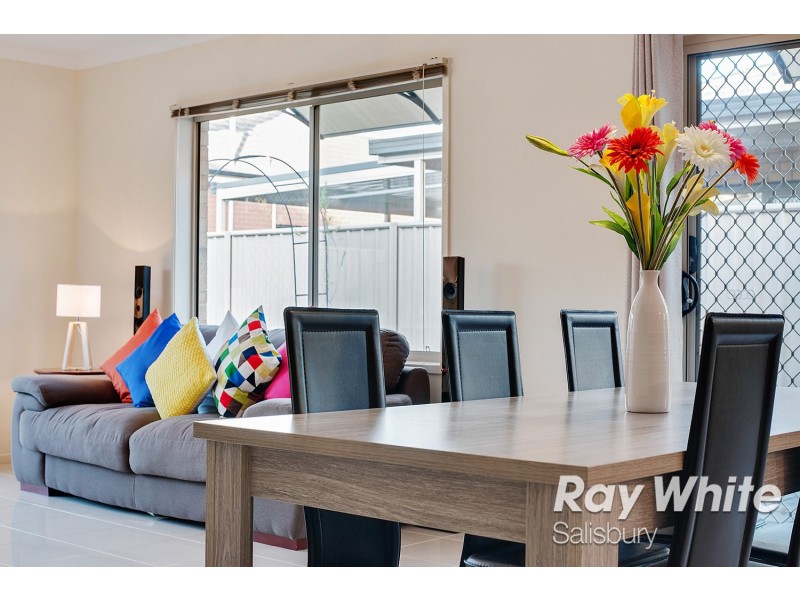 8 Xavier Place, Parafield Gardens SA 5107