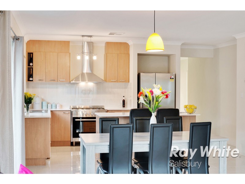 8 Xavier Place, Parafield Gardens SA 5107