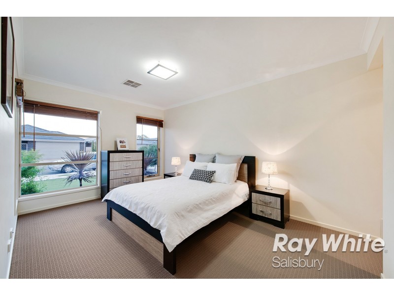 8 Xavier Place, Parafield Gardens SA 5107