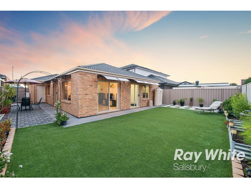 8 Xavier Place, Parafield Gardens SA 5107