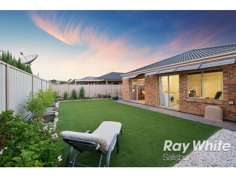 8 Xavier Place, Parafield Gardens SA 5107