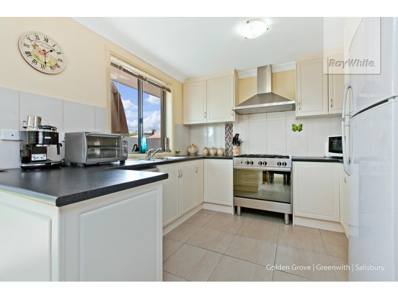 8C Peerless Road, Munno Para West SA 5115