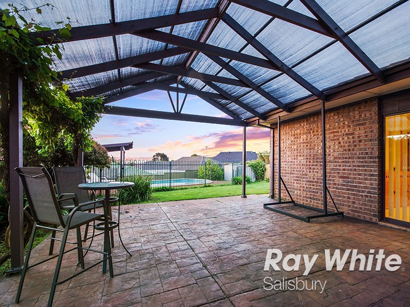 9 Jenolan Crescent, Hillbank SA 5112