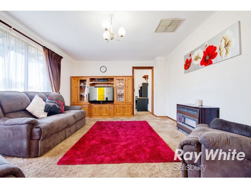 27 Norbury Drive, Salisbury Downs SA 5108