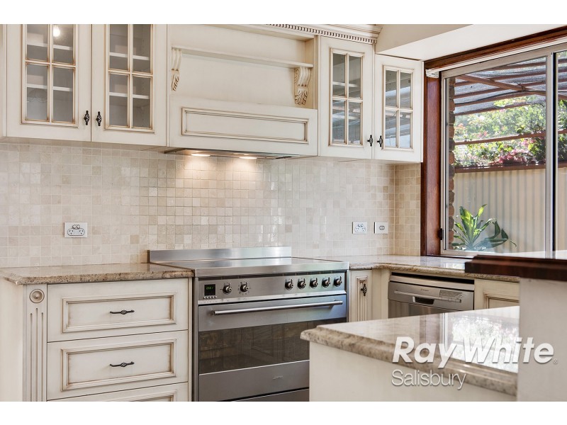 2 Hart Court, Parafield Gardens SA 5107