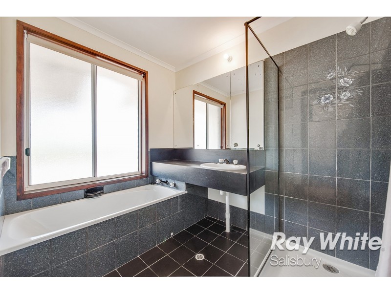 2 Hart Court, Parafield Gardens SA 5107