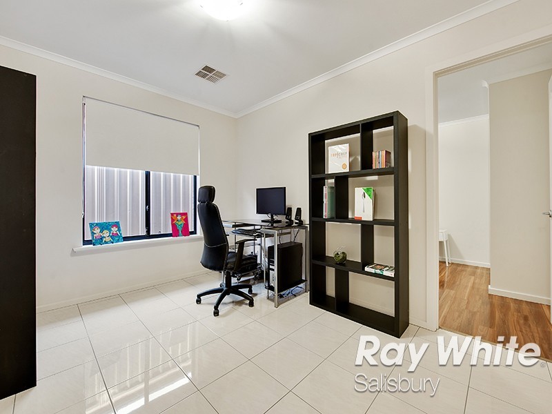 1 Amelia Court, Paralowie SA 5108