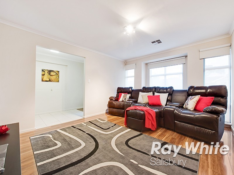 1 Amelia Court, Paralowie SA 5108