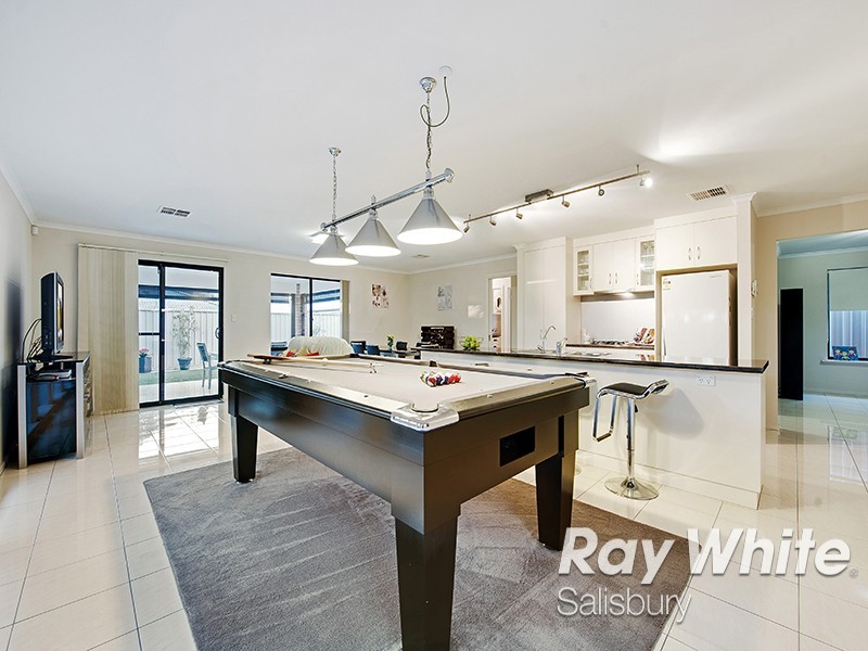 1 Amelia Court, Paralowie SA 5108