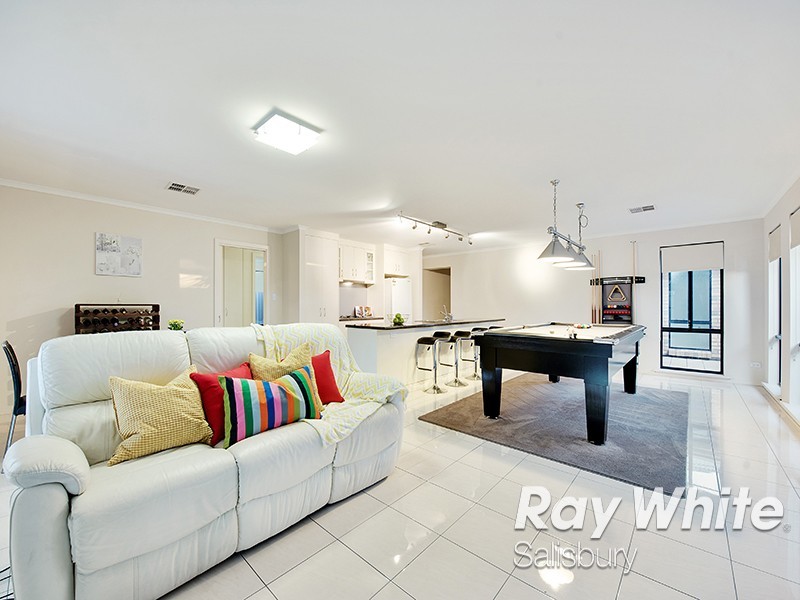 1 Amelia Court, Paralowie SA 5108