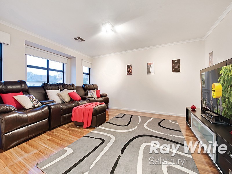 1 Amelia Court, Paralowie SA 5108