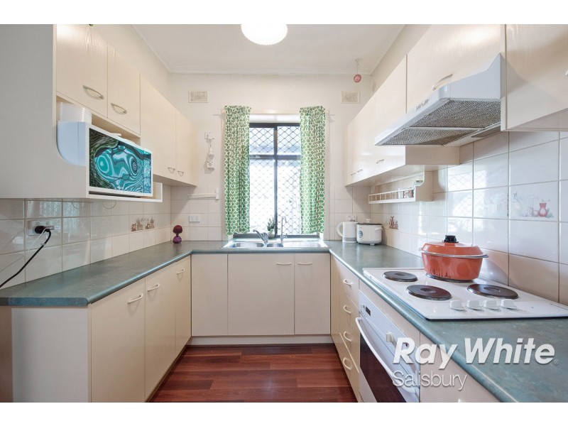 26 Durdin Road, Elizabeth Vale SA 5112