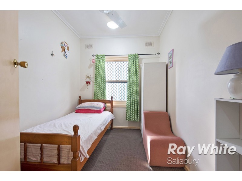 26 Durdin Road, Elizabeth Vale SA 5112