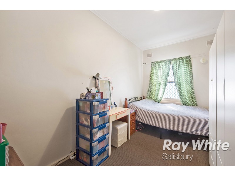 26 Durdin Road, Elizabeth Vale SA 5112